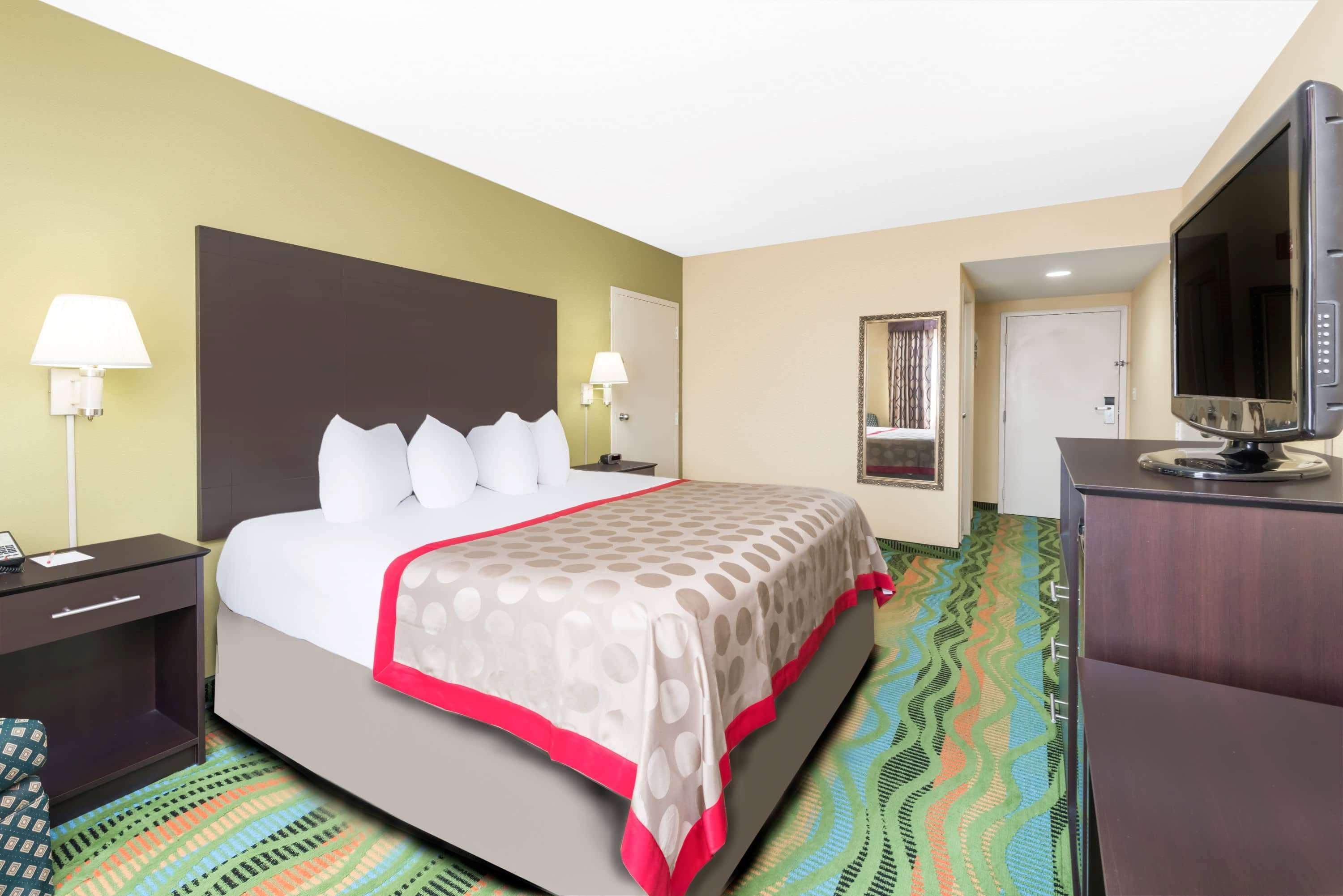 รามาดา บาย วินด์แฮม แวนดาเลีย Hotel Vandalia ภายนอก รูปภาพ