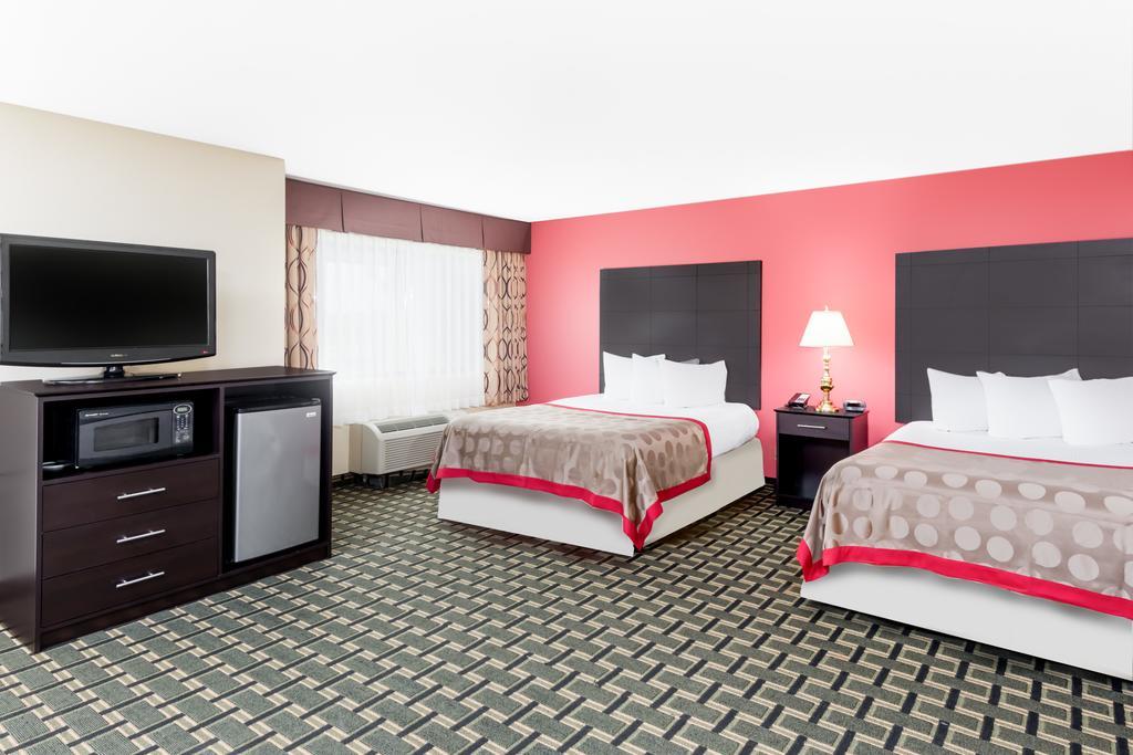 รามาดา บาย วินด์แฮม แวนดาเลีย Hotel Vandalia ภายนอก รูปภาพ